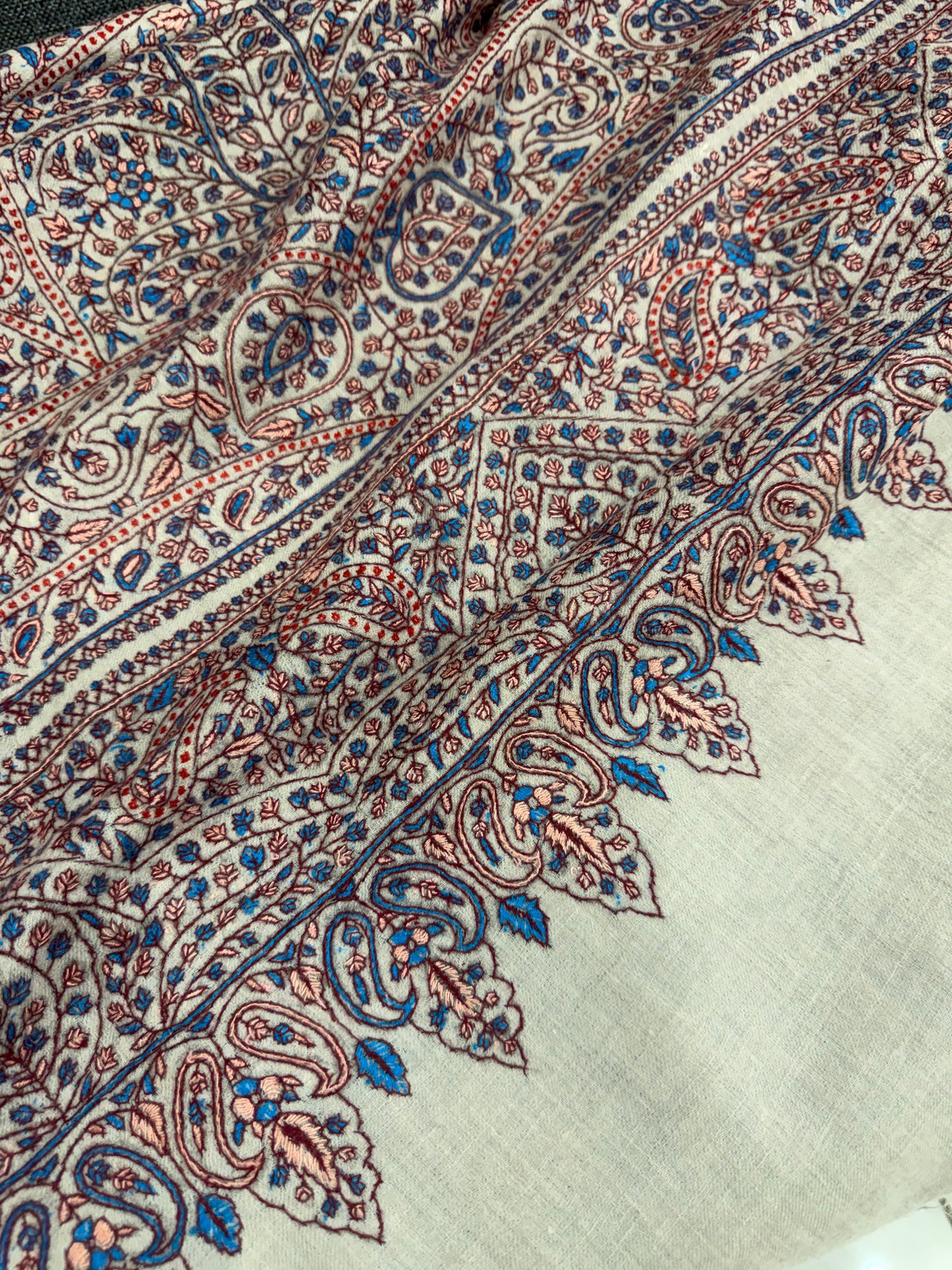 Ivory Sozni Jamawar Pashmina Shawl — All-Over Blue & Burgundy Paisley