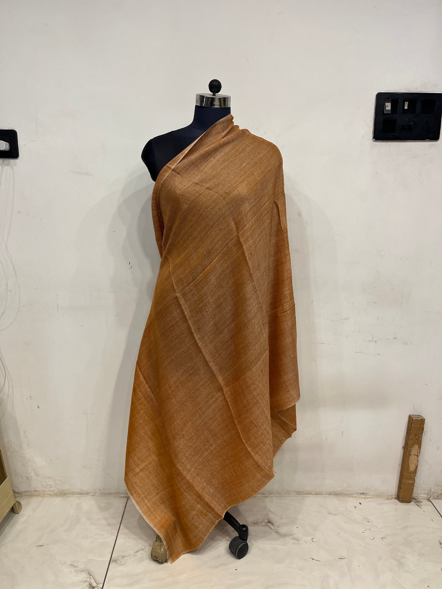 Pashmina Warm Caramel Handwoven Shawl